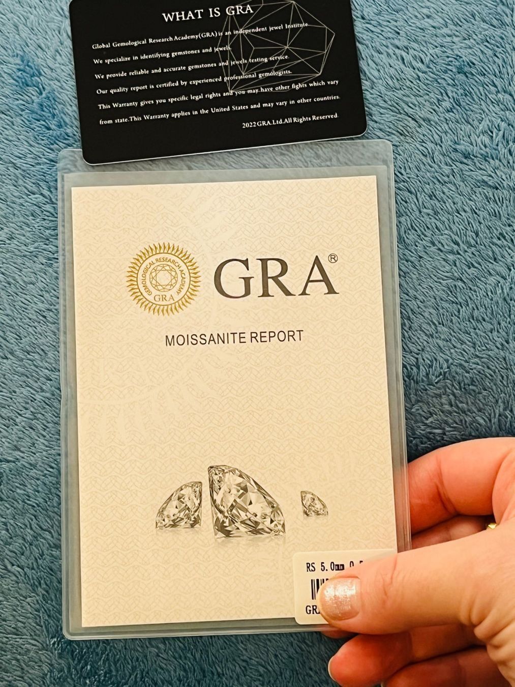 Ohrringe & -stecker: 2.00(total)ct D white moissanite earrings with certificate – Neu und originalverpackt aus Genève von AWWA 8