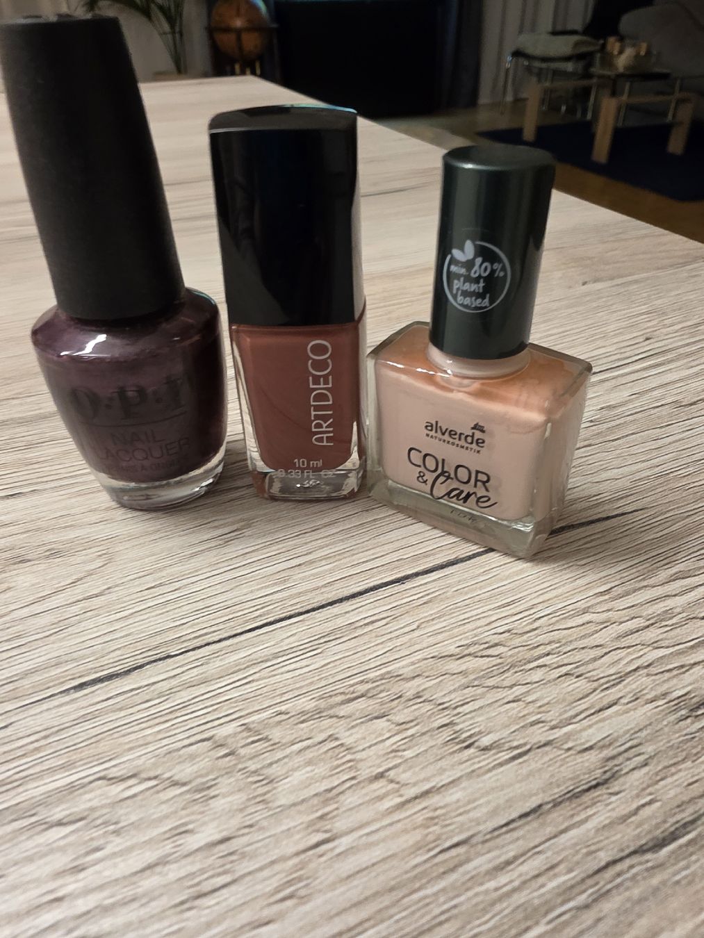 Vernis à ongles: Nagellack  – D'occasion à Wolfwil par con_k6vx