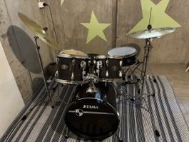 Schlagzeug Tama Imperialstar schwarz 18"