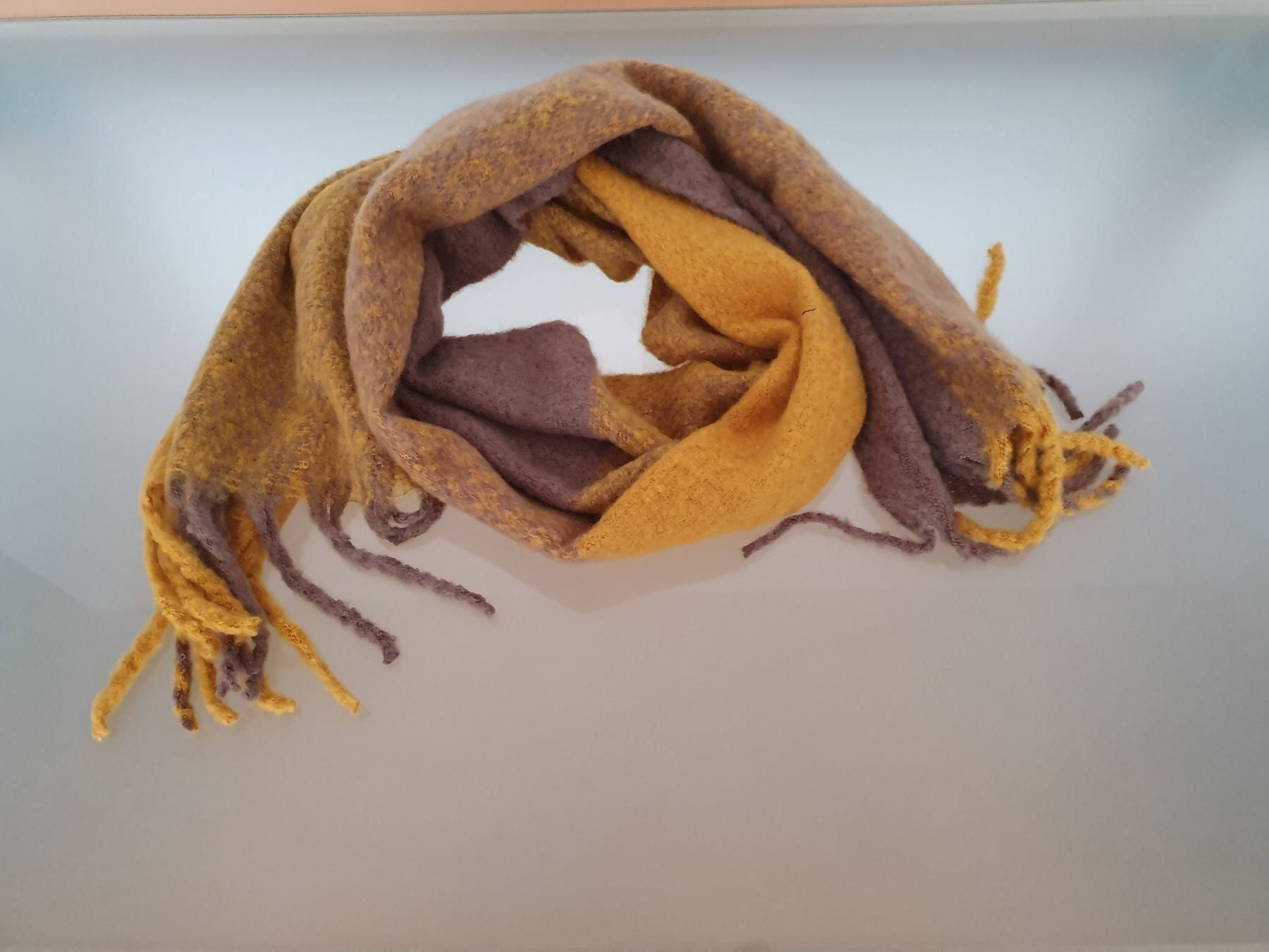 Foulards, Tücher & Schals: NEU kuschliger Winter Schal – Neu und originalverpackt aus Thalwil von VitaMini