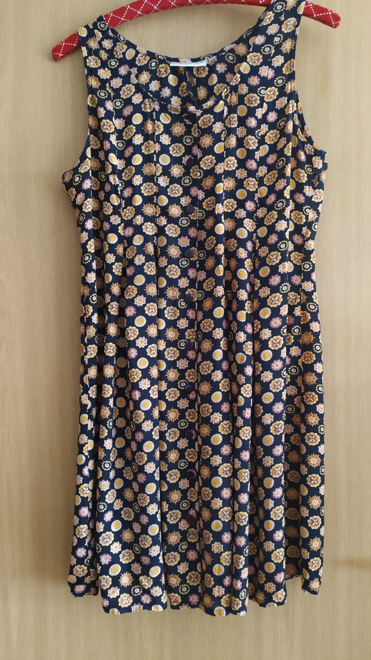 H&M Vestiti & Gonne: Robe d'été gr. 34. H&M – Usato da Chezard St-Martin venduto da Loucail 2