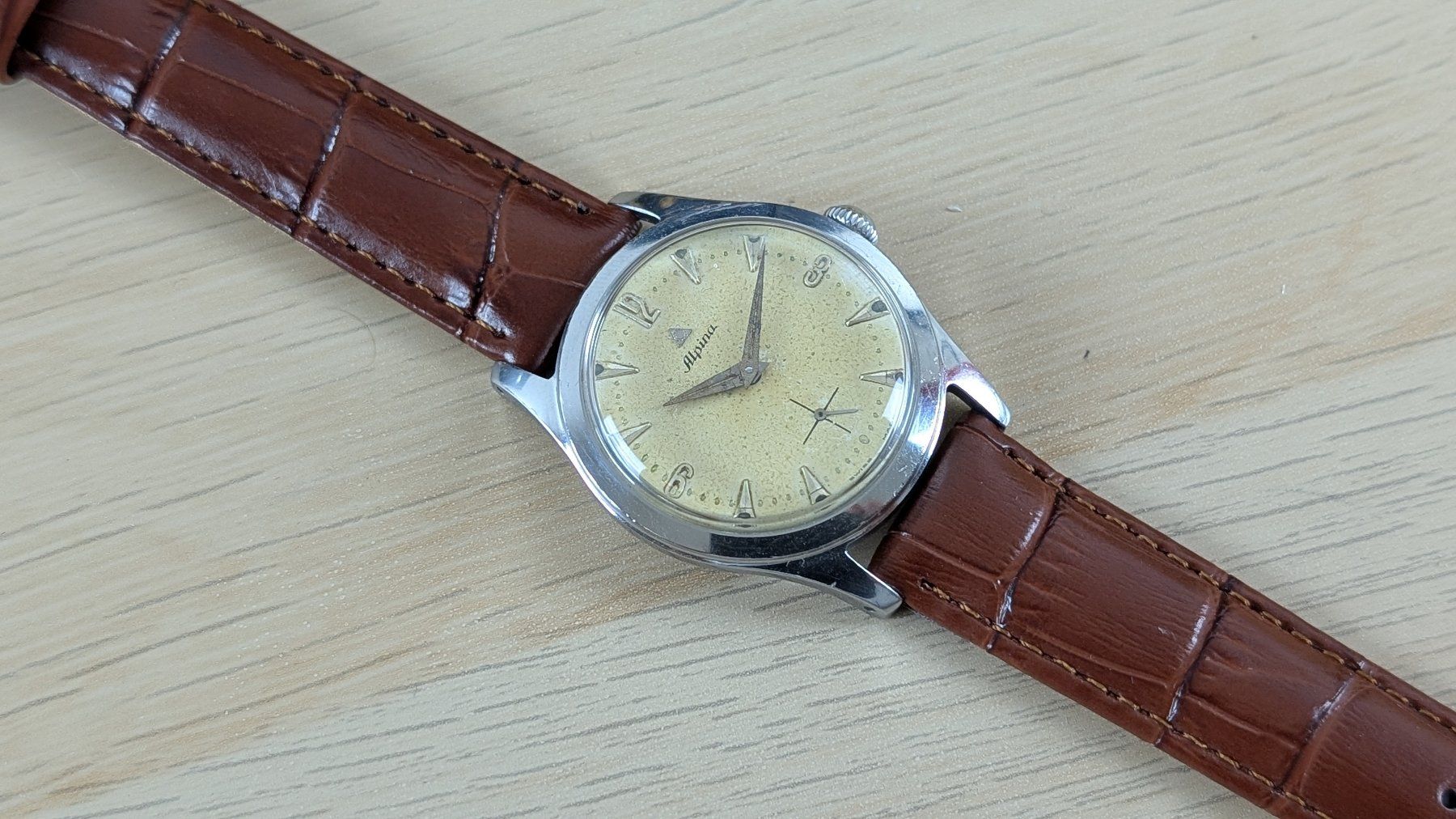Alpina Orologi: Vintage Alpina – Usato da Vessy venduto da granuleux 4