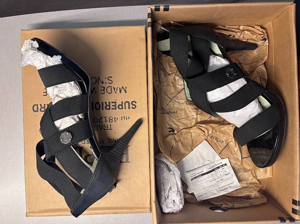 Replay Chaussures femmes: Damen-Sandalen – D'occasion à Birrwil par psh_v8t5