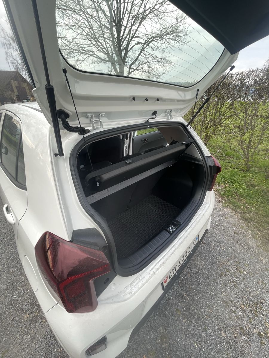 Kia Autos: Kia Piccanto 1.0 – D'occasion à Bollingen par makenschmuschki 3