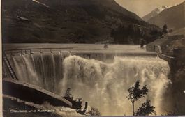 Stausee und Kaskade bei Pfaffensprung, Wassen