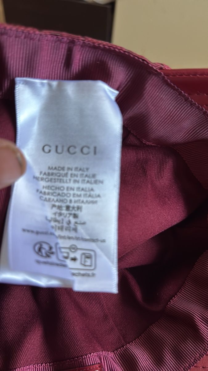 Altro in  Abbigliamento & Accessori: Gucci Cap Red 2025/26 Edition – Nuovo e nell'imballaggio originale da Aarau venduto da da_jov 4