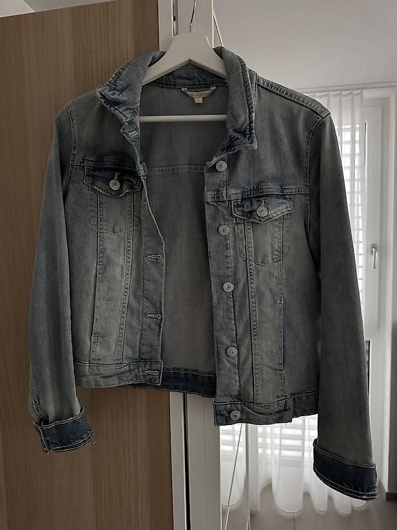 Giacche: Jeansjacke Tom Tailor – Usato da Waltenschwil venduto da shelly_m