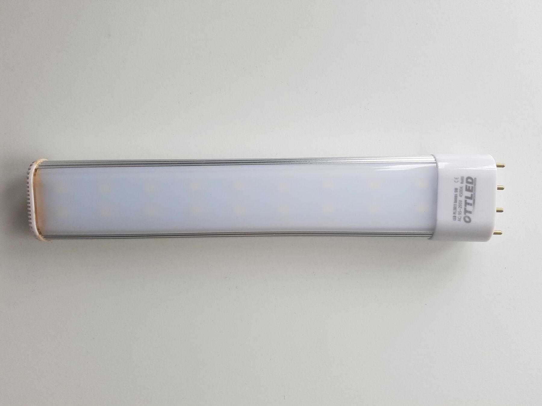 Lampade: OTTLED, LED PL Light, 2G11, 9W 4500K – Difettoso da Boll venduto da Dajufa