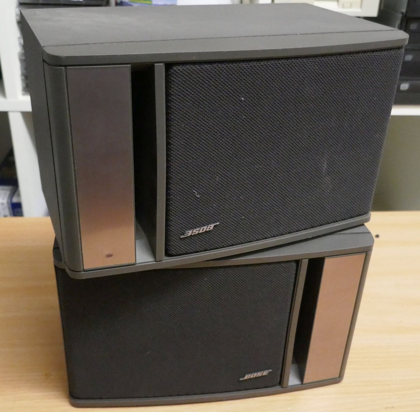 Bose Lautsprecher: Bose Model 141 Lautsprecher – Gebraucht aus Wenslingen von FairlightCMI