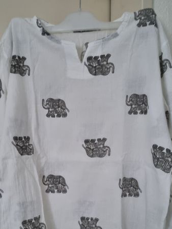 Bluse , Shirt Gr.M mit Elefanten