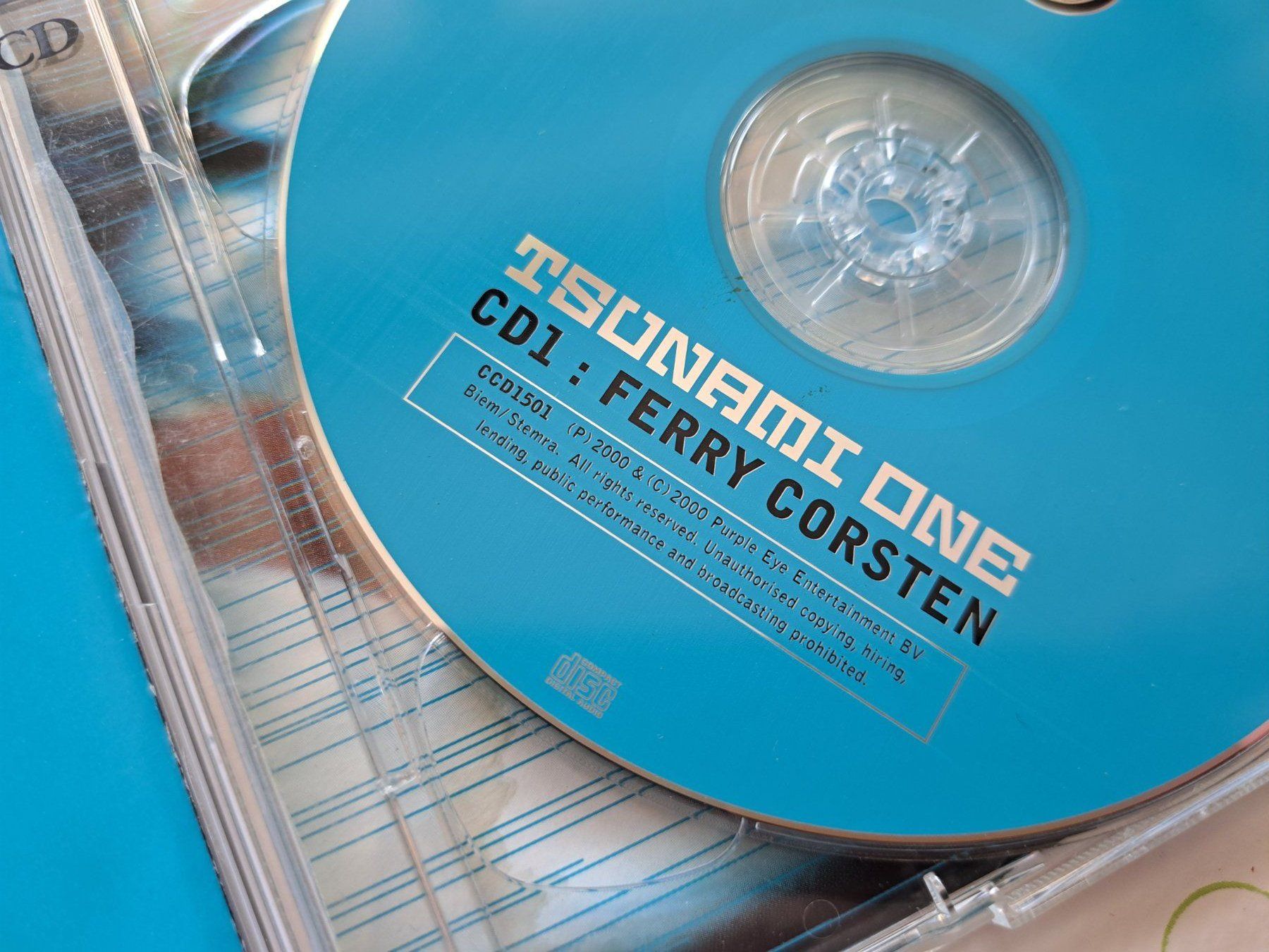 CDs: Cd Tsunami - Corsten & Smit ( Trance )  – Gebraucht aus Pully von bro_n52j 2