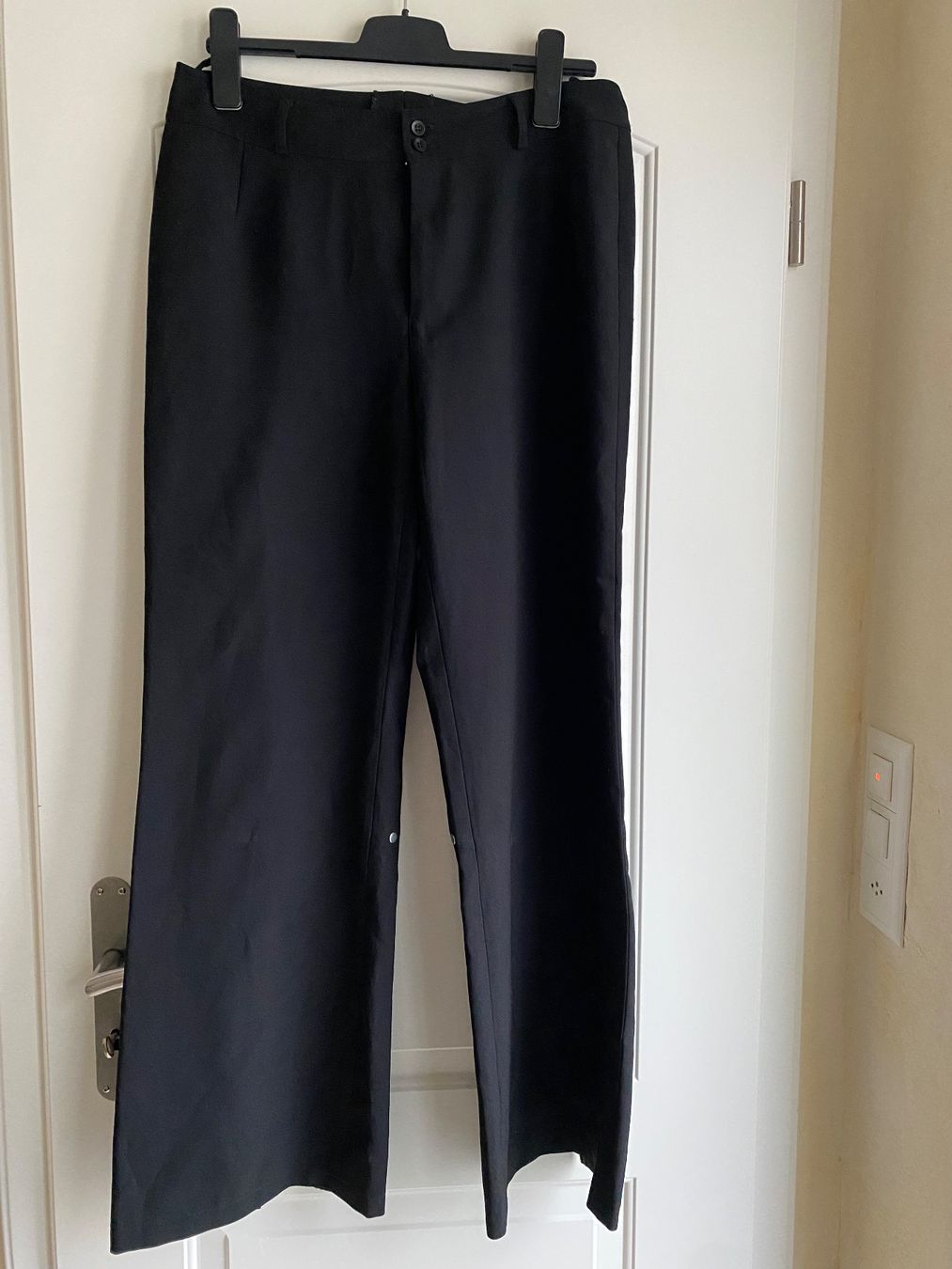 Hosen: Festliche Hose 42 schwarz – Neu (gemäss Beschreibung) aus Balsthal von Uroby 1