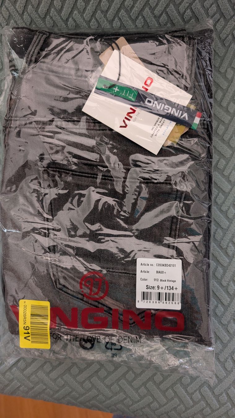 Pantalons: Jeans, neu , Junge gr.134 – Neuf (Voir description) à Winkel par AlinaAru