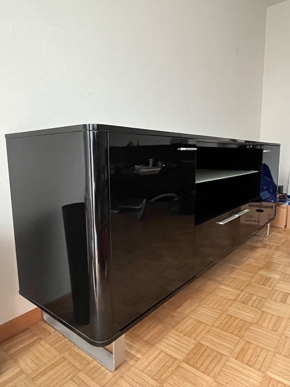 Cassettiere: Side Board schwarz Hochglanz – Usato da Zürich venduto da Daen1515 2