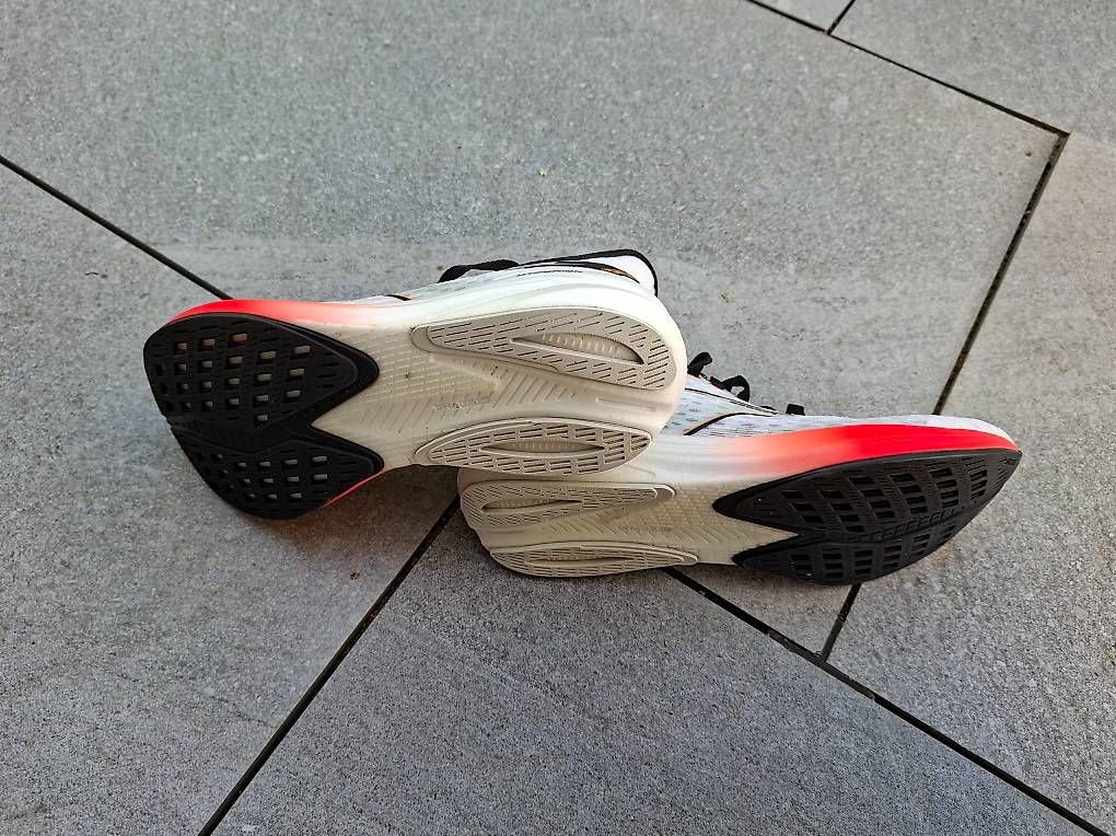 Scarpe da donna: Brooks Laufschuhe Hyperion Gr38.5 – Usato da Langenthal venduto da Swissrunner 1