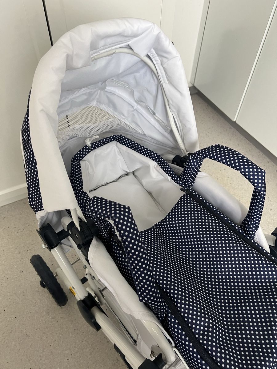 Gtz Puppenwagen Blau mit weissen Punkten (Neu (gemss Beschreibung)) in  Zrich fr CHF 60  nur Abholung auf Ricardo kaufen