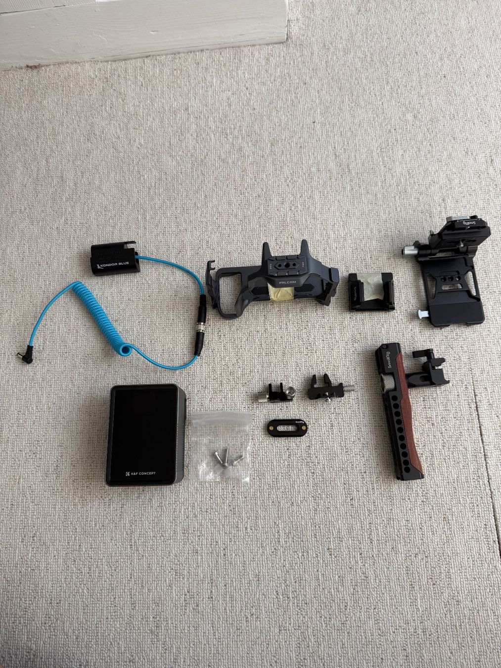 Panasonic Videocamere: Complete Panasonic Lumix Cinema Rig – Usato da Rodersdorf venduto da Simone- 2