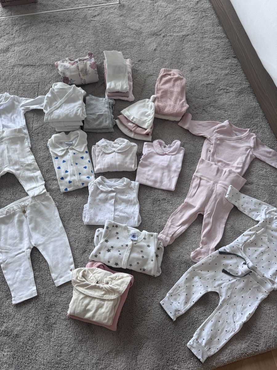 Ensembles coordonnés: Bundle Newborn Kleider Mädchen 0-3 Monate diverse Brands – Neuf (Voir description) à Uetikon am See par Scuderiatom