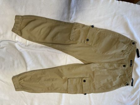 Très joli pantalon Bershka taille 40