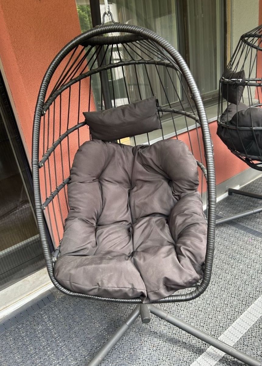 Poltrone pensili da giardino: Hängesessel mit Gestell PERU schwarz/schwarz – Usato da Buchs ZH venduto da SegerLegende