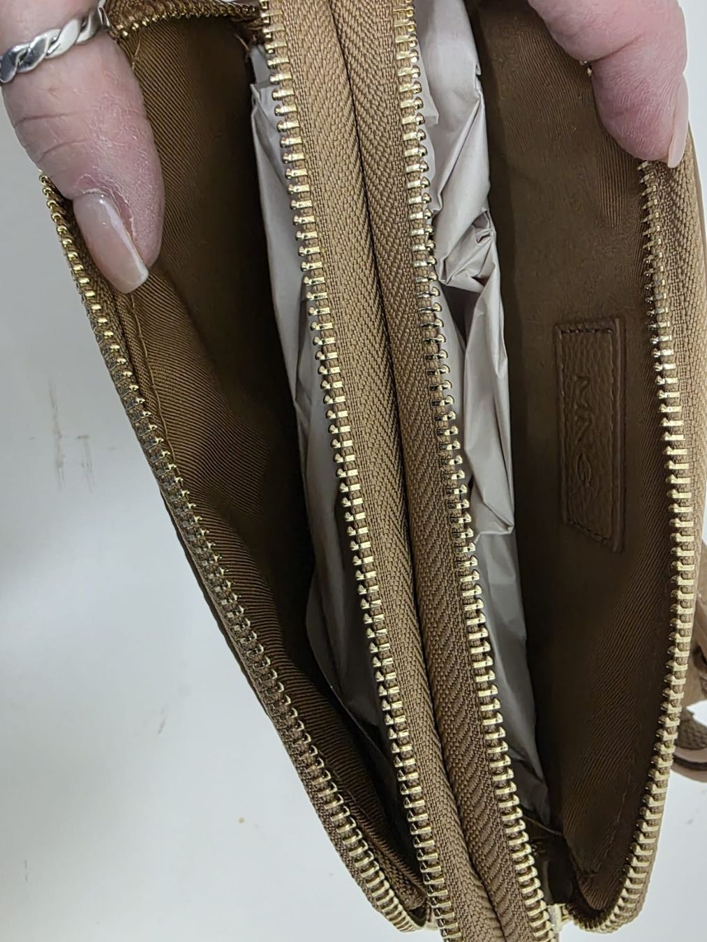 Taschen für Damen: MNG Handtasche NEU – Neu und originalverpackt aus Bennwil von fawag 1