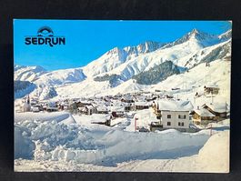 Sedrun, 1400m ü/M gegen das Skigebiet von Milez...