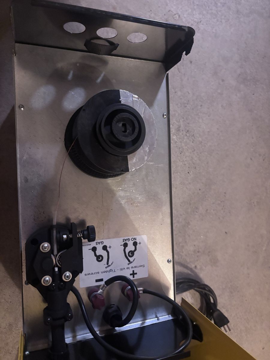 Deca Postes à souder: Schweis geraet DECA DECASTAR 135E 230V MIG/MAG – Défectueux à Zürich par Sutecs 4
