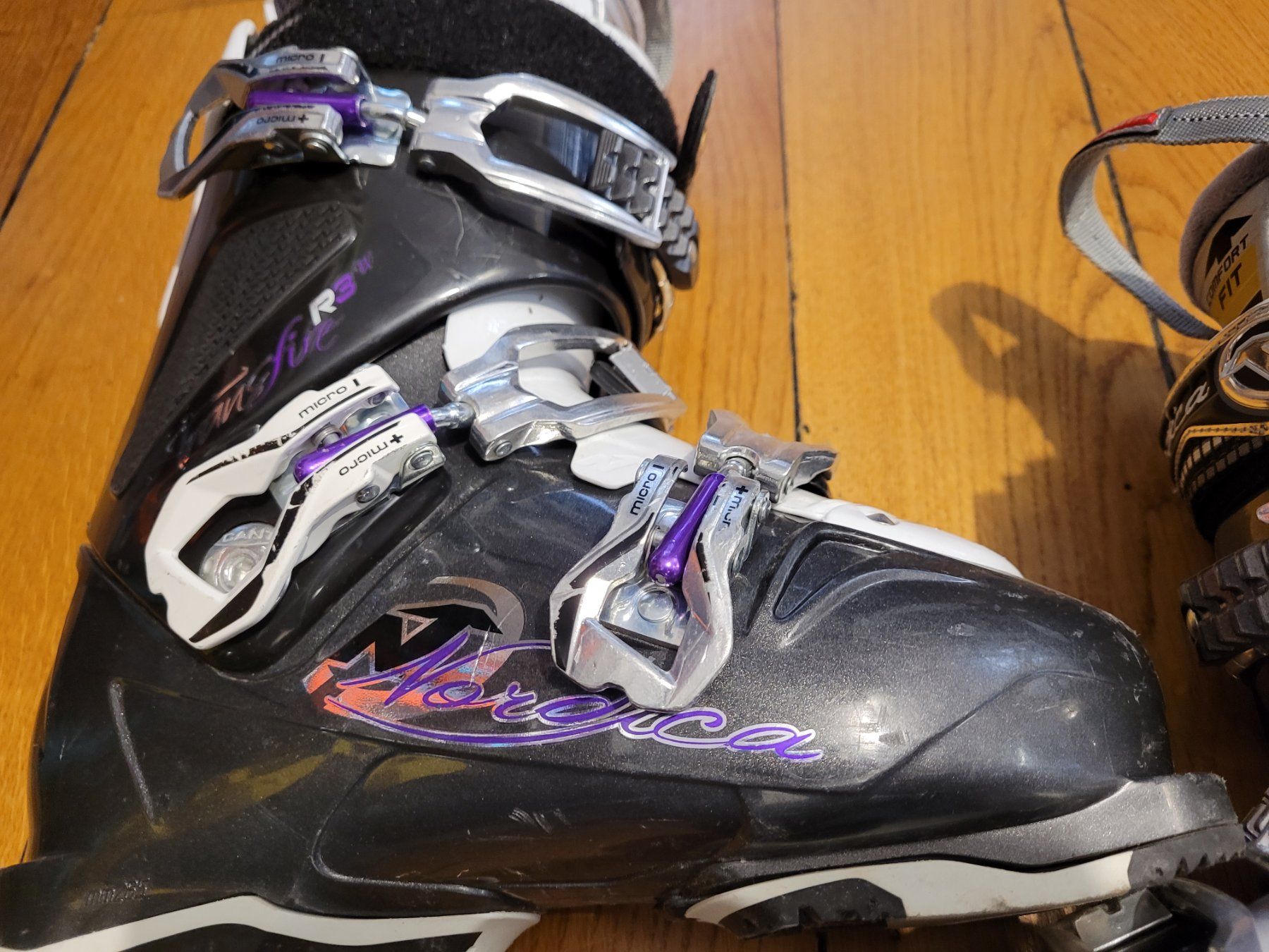 Nordica Scarpe da donna: Chaussure Nordica dame occasion – Usato da Montreux venduto da scotti1968 2