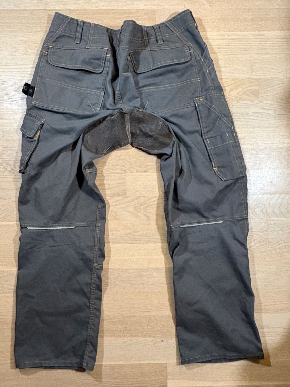 Pantaloni: Mascot Faro Workwear Hose – Usato da Elgg venduto da Jo_Naj