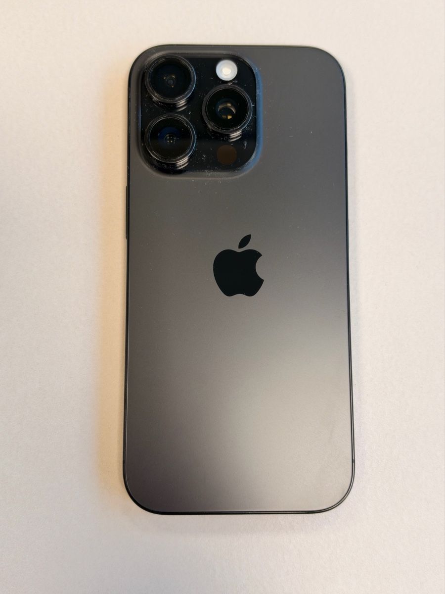 Apple Telefoni cellulari / Smartphones: Apple iPhone 16 pro 256 gb schwarz  – Usato da Oberwil b. Zug venduto da maxcherry 1