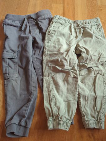 H&M Hose Gr. 104