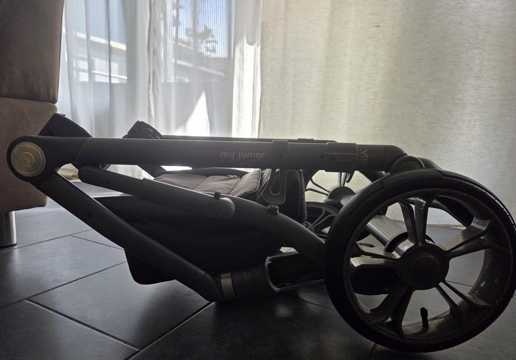 Kinderwagen: My Junior Kinderwagen, Auto-Babyschale & ISO-Fix Base – Gebraucht aus Jegenstorf von KevMen10 6
