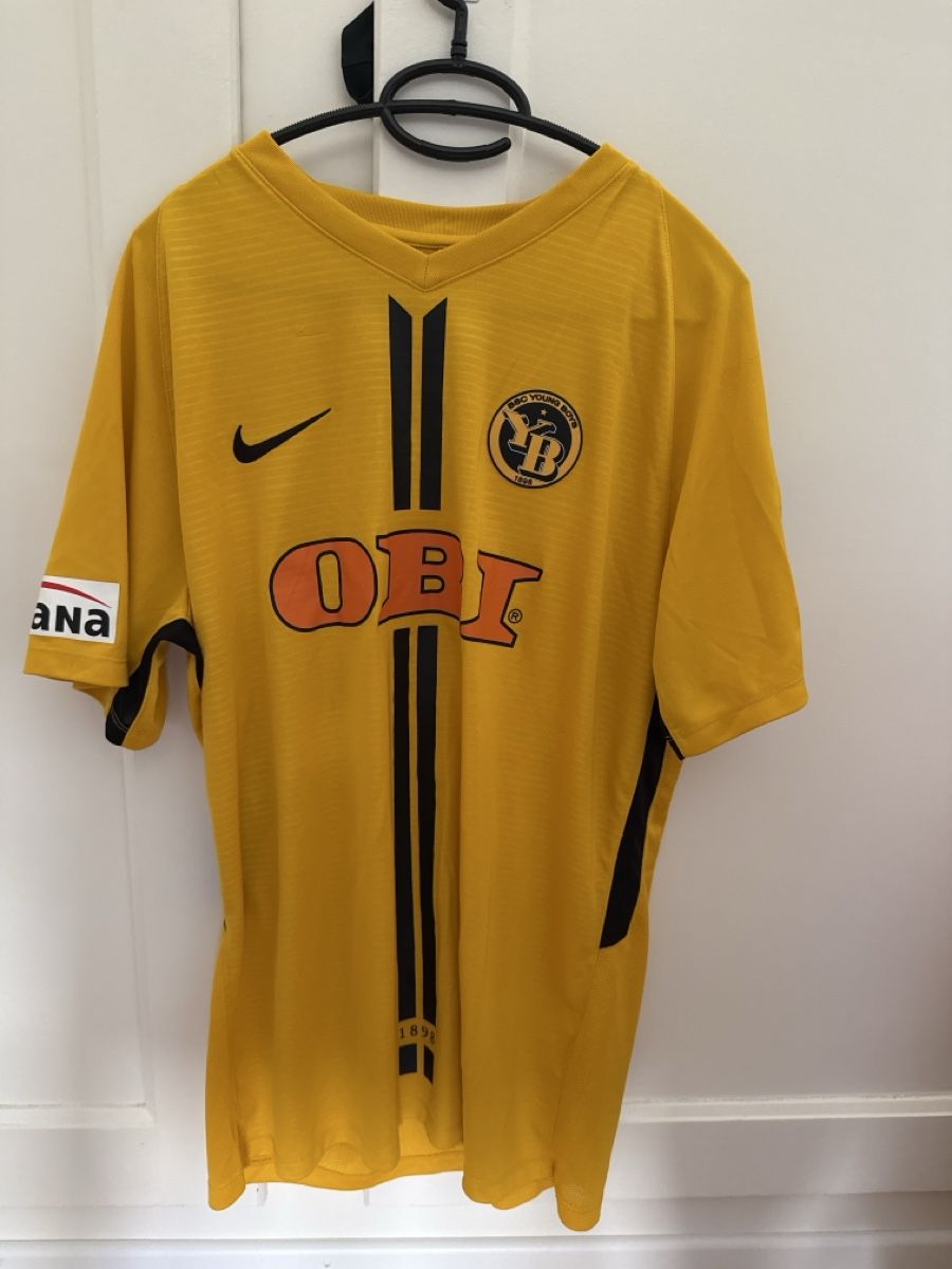 Young Boys Maillots de corps & Pantalons: YB Trikot Saison 18/19 XL – D'occasion à Bern par Tottigoal1