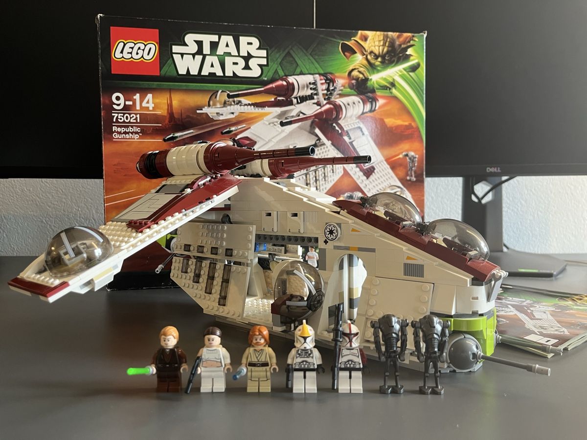 Lego Spielzeuge: LEGO Star Wars Set 75021 Republic Gunship – Gebraucht aus Fribourg von Helvetix7 1