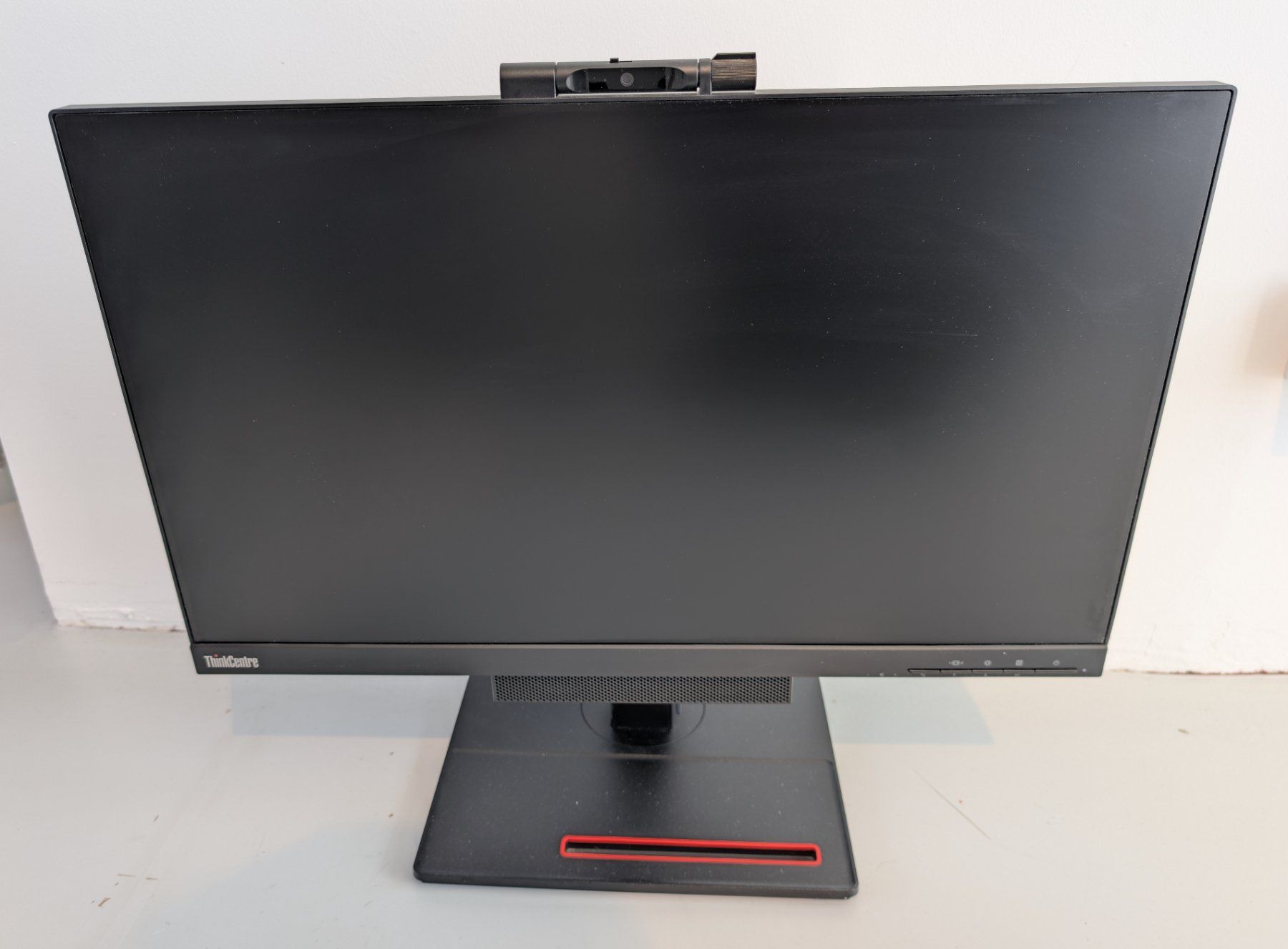 Lenovo Monitor: Lenovo ThinkCentre TIO24 (Gen4) – Usato da Dietlikon venduto da ComdatAG 1
