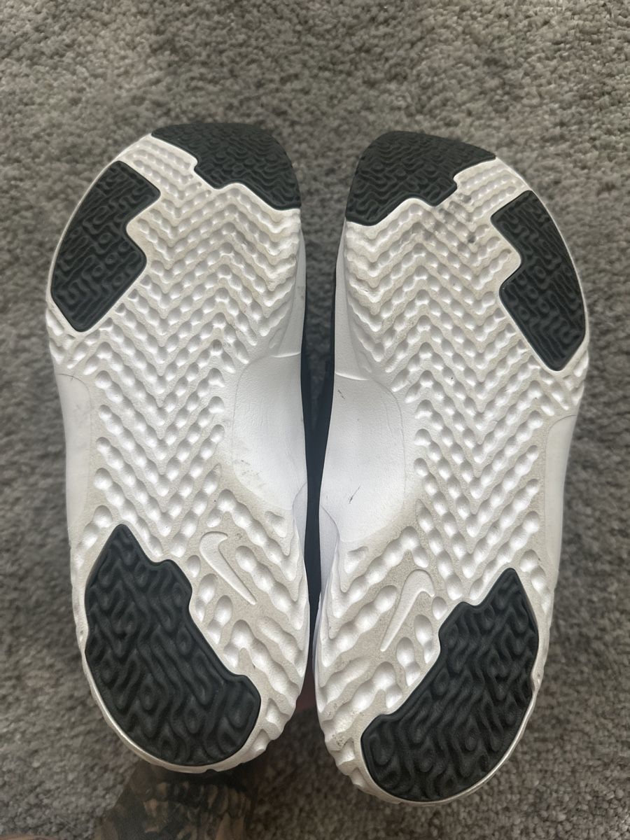 Nike Scarpe da donna: Nike Turnschuh - Grösse 36.5 - Schwarz – Nuovo (secondo la descrizione) da Wangen SZ venduto da Jaay_Sky 2