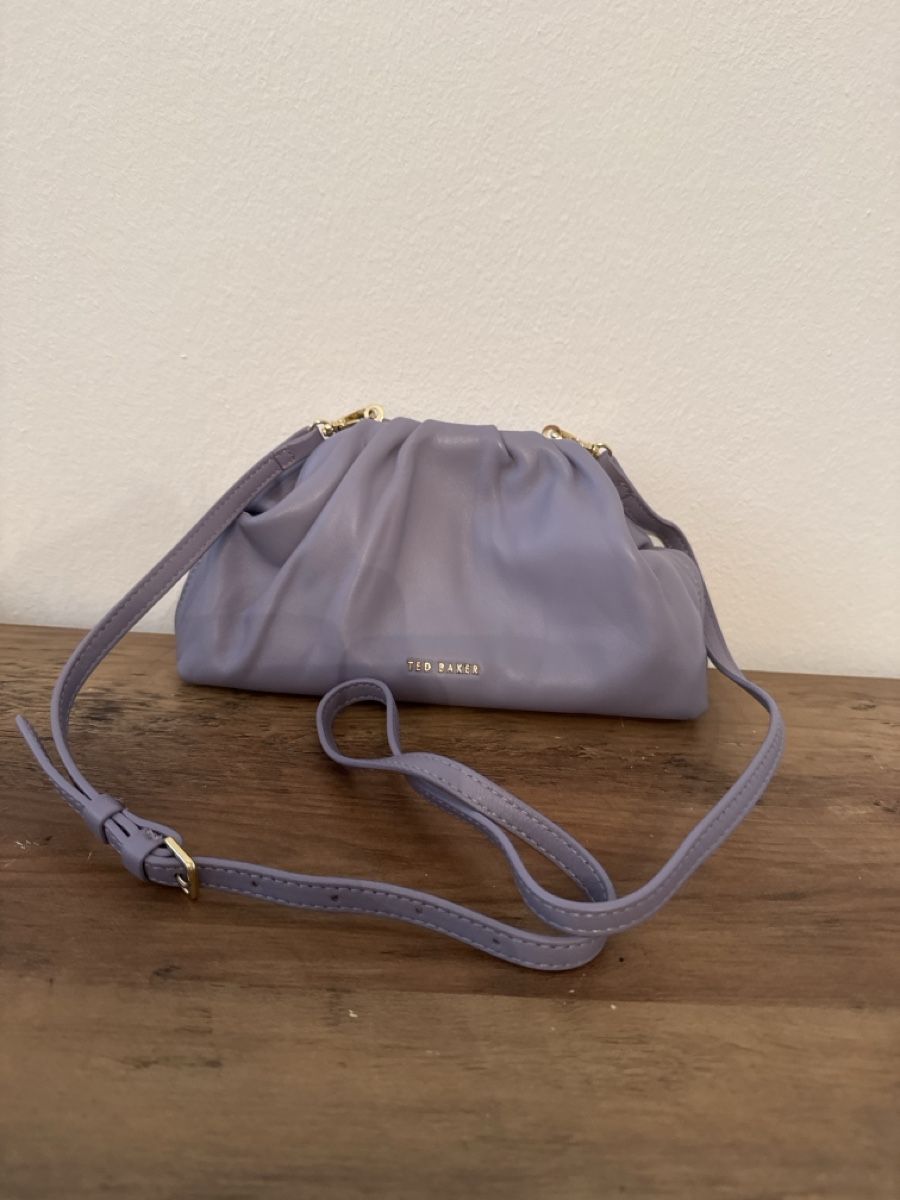 Ted Baker Taschen für Damen: Ted Baker Echtleder Handtasche – Gebraucht aus Degersheim von wul_5vdb