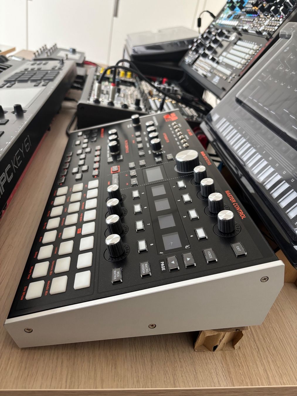 Strumenti musicali: ASM Hydrasynth Desktop digital synthesizer – Usato da Zug venduto da and_xg5m 1