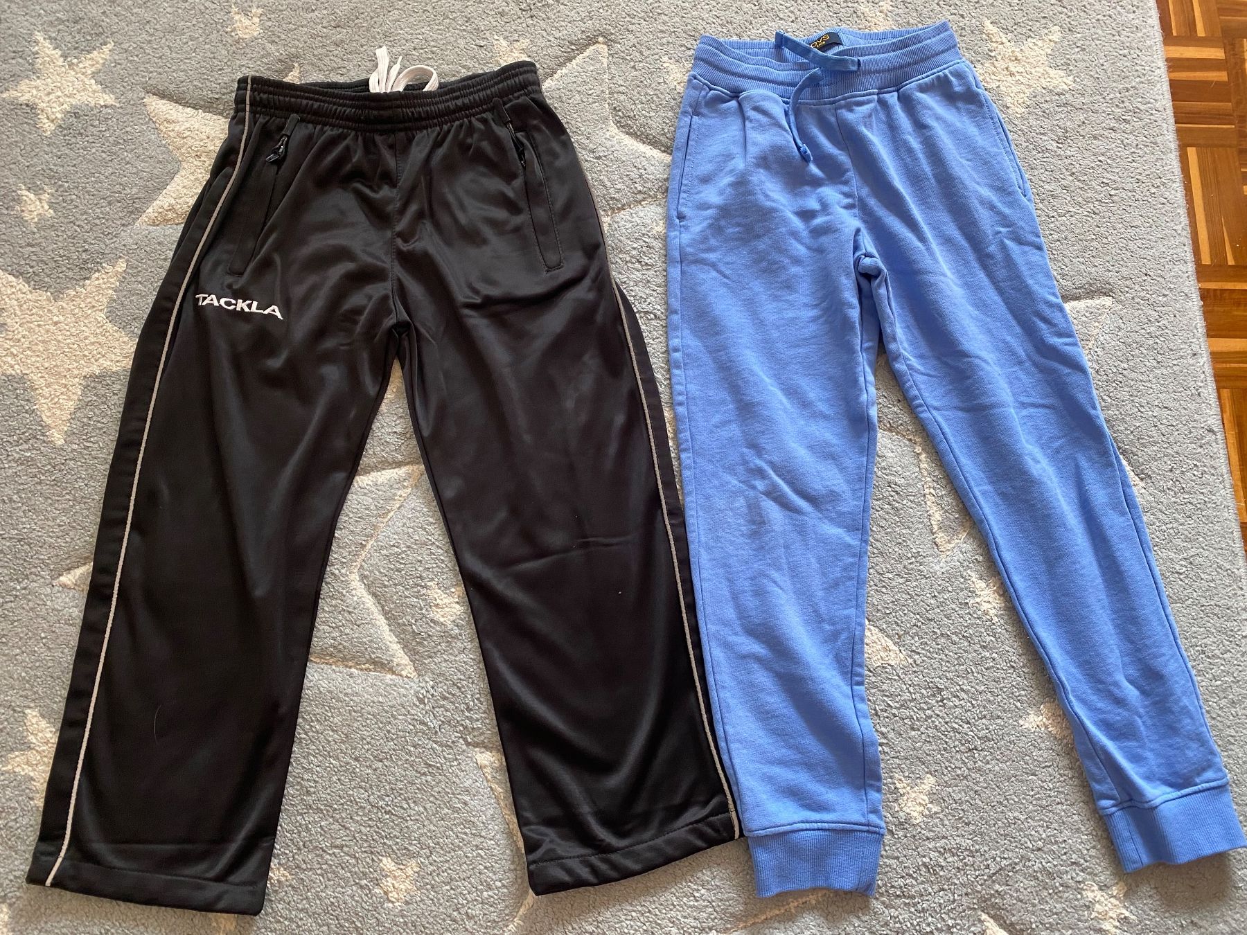 Pantaloni: 2 Training Hose, Gr.122 – Nuovo (secondo la descrizione) da Vezia venduto da luce2011