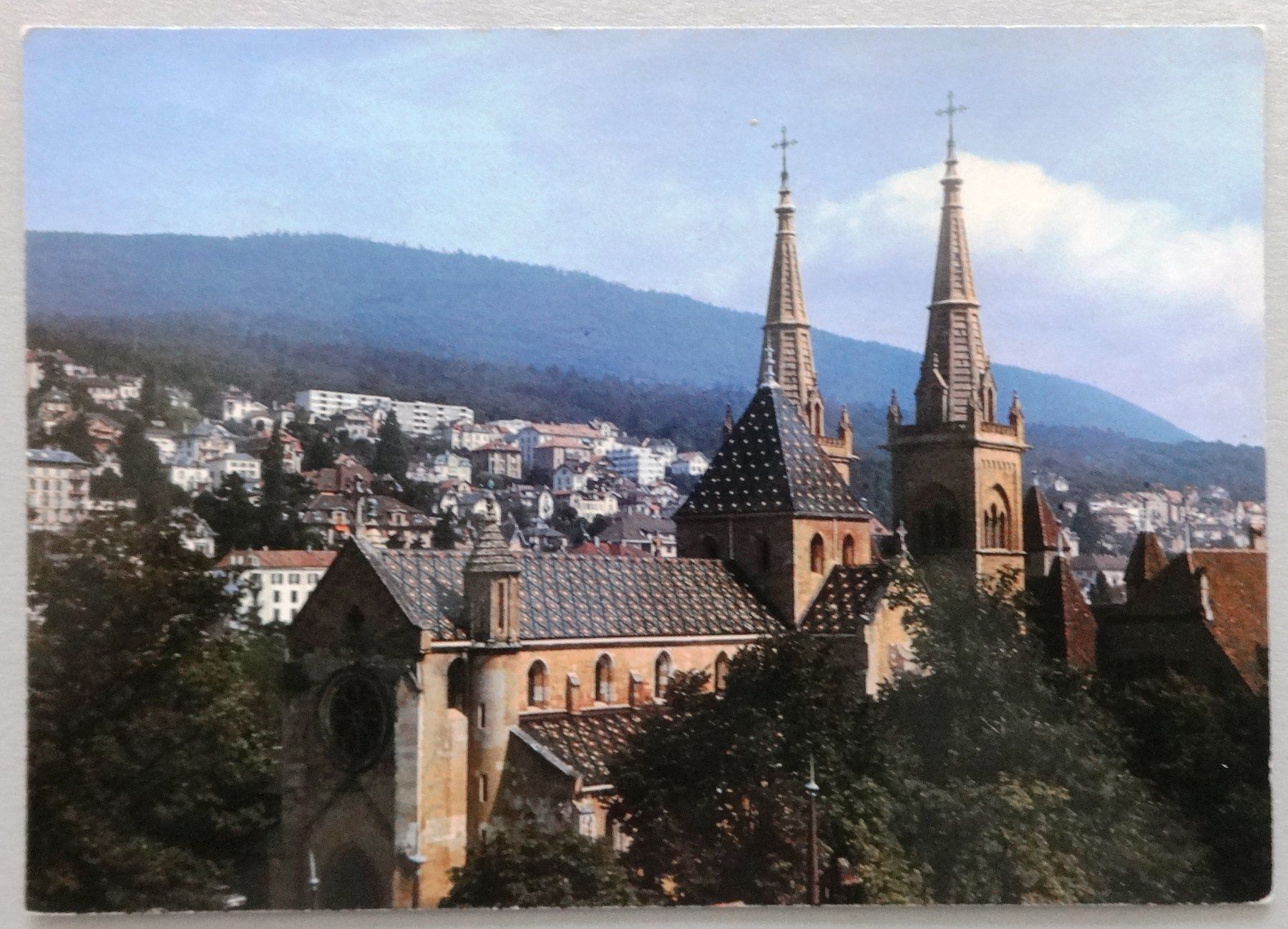 Cartoline postali: Neuchâtel - La Collégiale – Difettoso da Fétigny venduto da Billy2miny