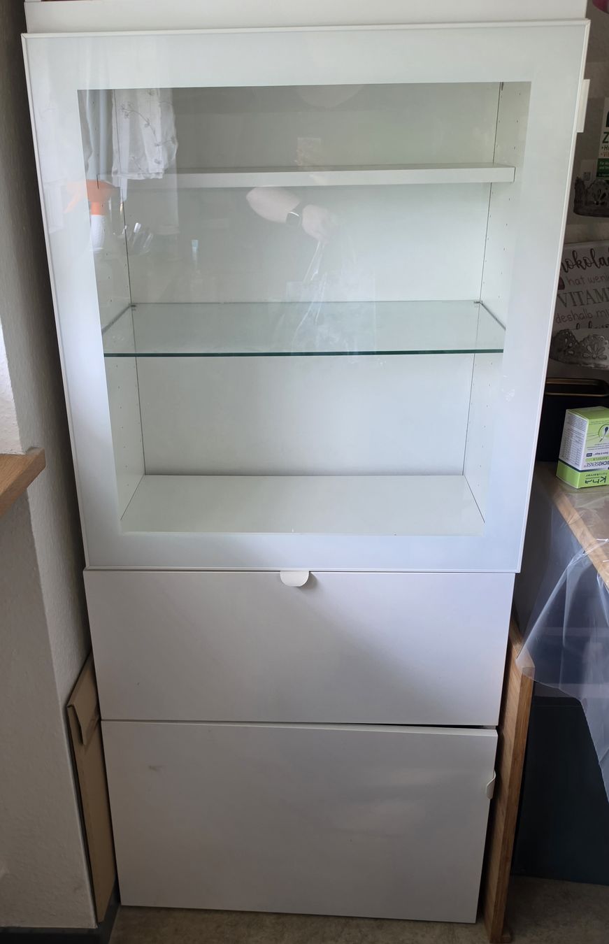 Ikea Vetrine: Vitrinenschrank Besta – Usato da Witterswil venduto da Sasco