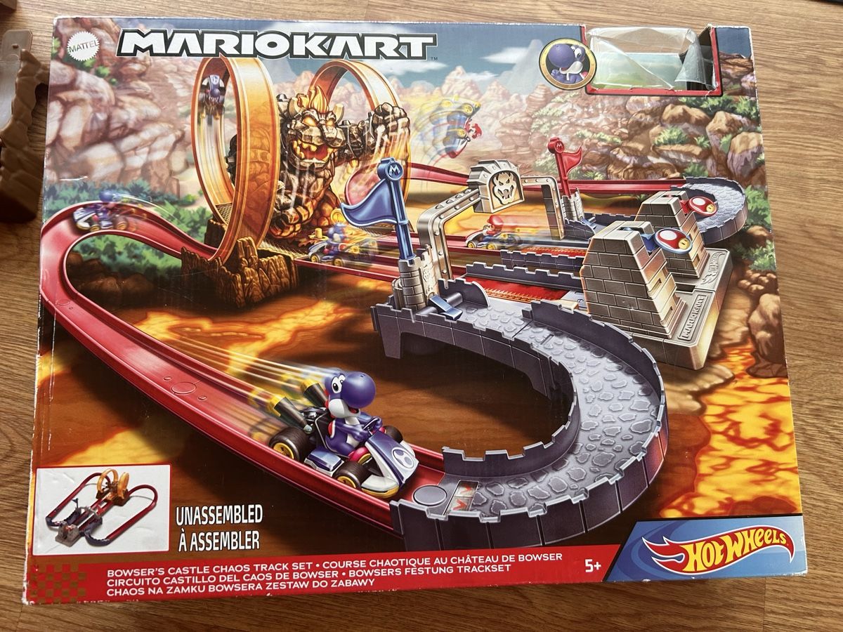 Hot Wheels Jouets: Hot Wheels Mario Kart Bahn – D'occasion à Udligenswil par bab_bl8w