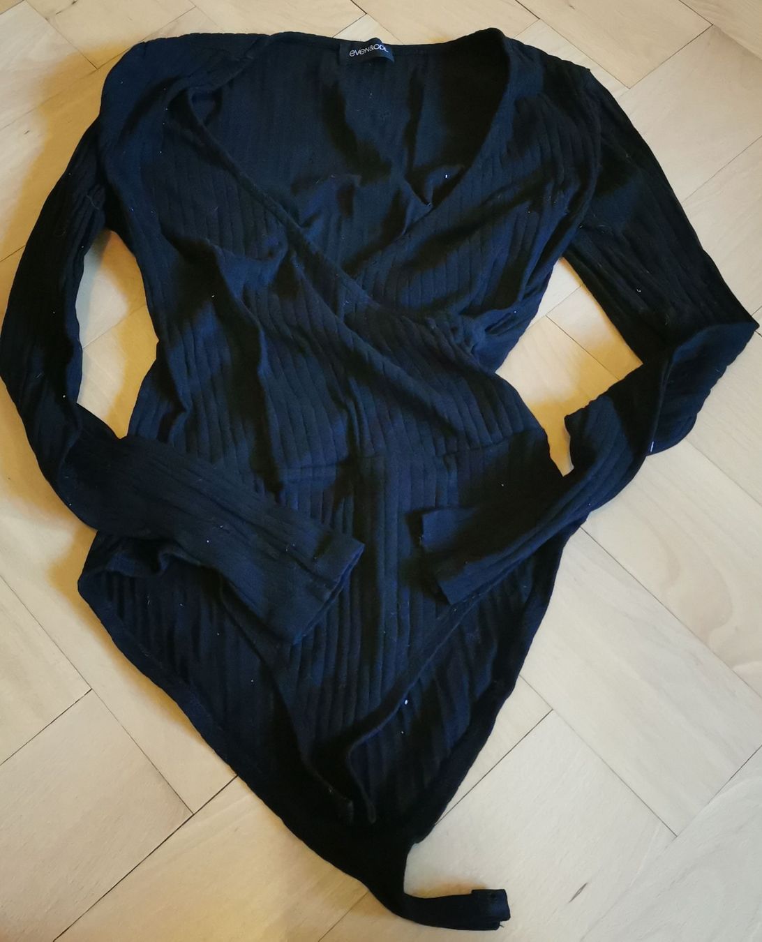 Tops: Body noir – Gebraucht aus Fribourg von chi_j8yw