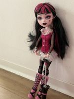 Monster High – Draculaura mit Zubehör - Gebraucht