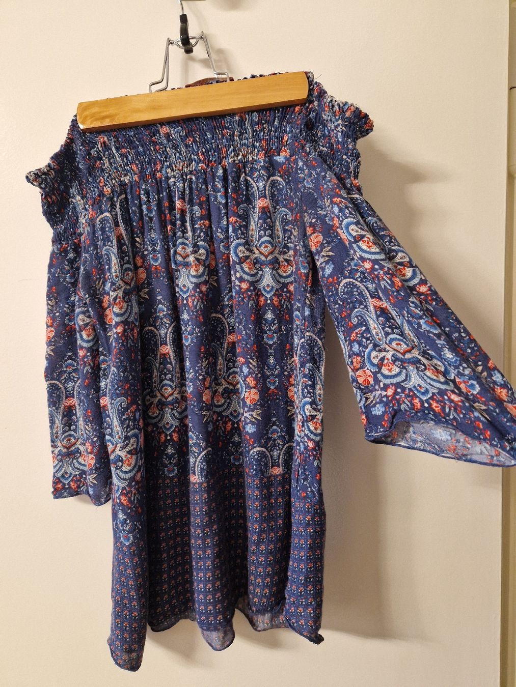 Blusen: Vintage Bluse mit Blumenmuster, Grösse 36 – Gebraucht aus Zürich von SunFlower_14