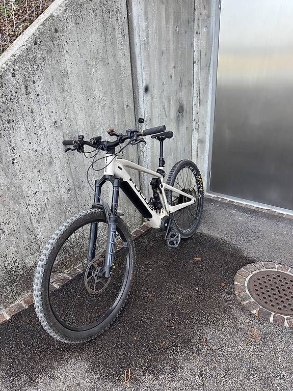 Biciclette: Focus SAM2 6.8 E-MTB Fully Gr. L – Usato da Horgen venduto da Marco8897 1