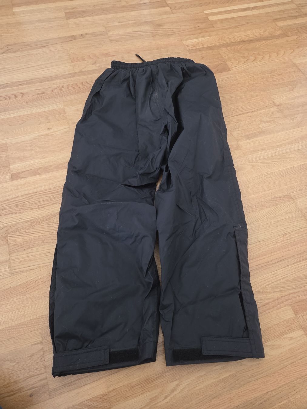 Pantaloni: Regenhose Gr.128 – Usato da Root venduto da Melissa011113 1