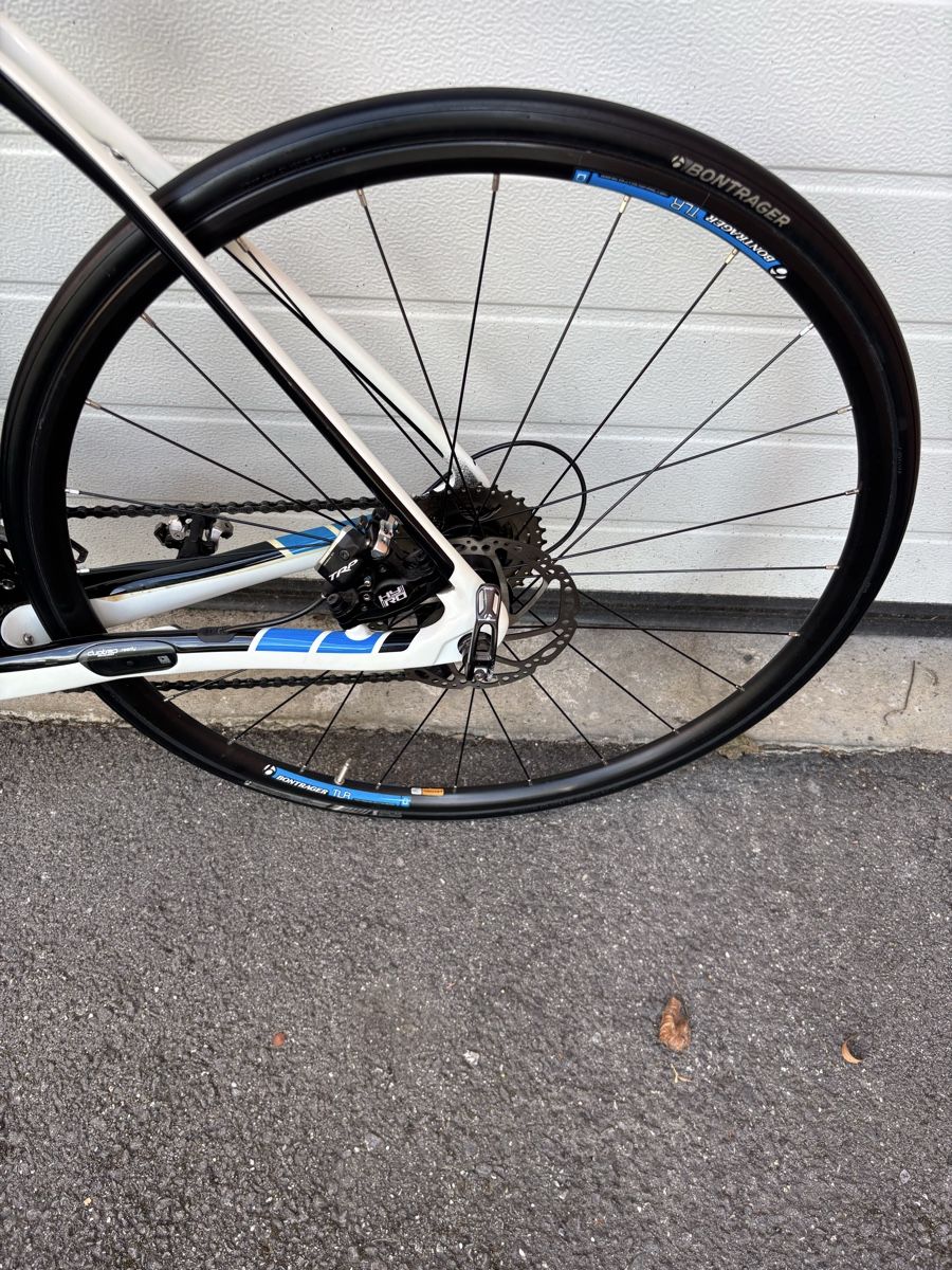 Trek Biciclette: Trek Domane 4.0   Carbone disc – Nuovo (secondo la descrizione) da Conthey venduto da Michel124 4