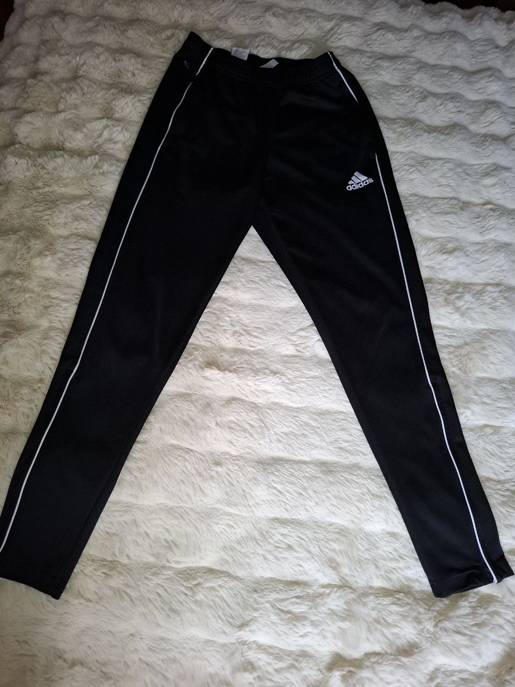 Adidas Pantaloni: adidas Core 18 Pantalon Training Noir S – Usato da Le Locle venduto da QUALI-PRIX