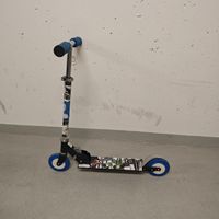 Ben 10 Kinderroller / Trottinett – Faltbar höhenverstellbar